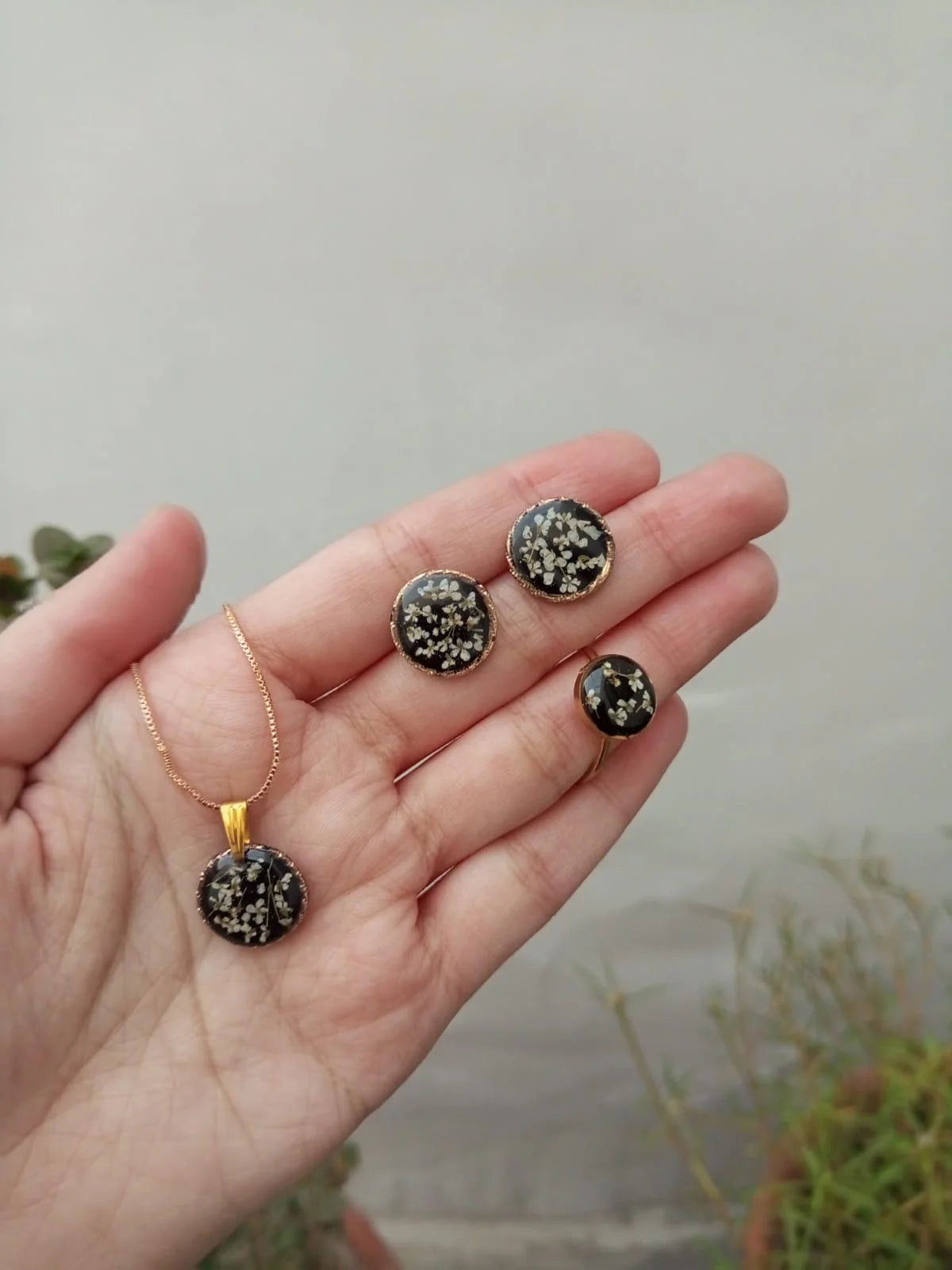 Handcrafted White Analace Floral Resin Jewelry Set