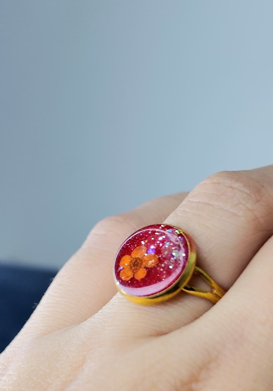 Gold Base Heart-Shaped Mehroon Resin Ring with Gold Flakes – Signature Artisan Design