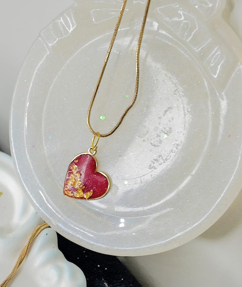 Red & Gold Heart-Shaped Resin Pendant with Golden Flakes & Chain – Elegant Artisan Design